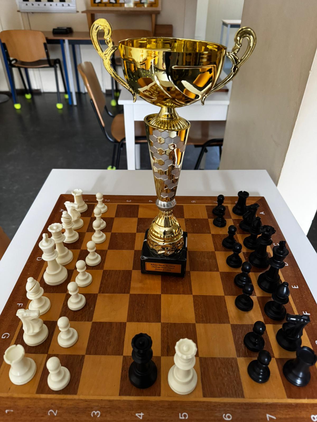 coupe de notre victoire du challenge Olivier Deplech